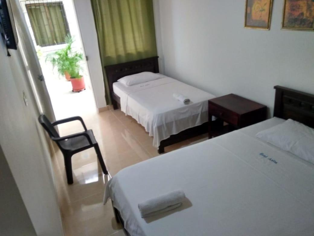 Hotel Anita Puerto Berrio Buitenkant foto
