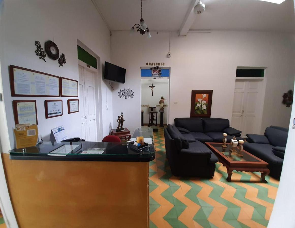 Hotel Anita Puerto Berrio Buitenkant foto